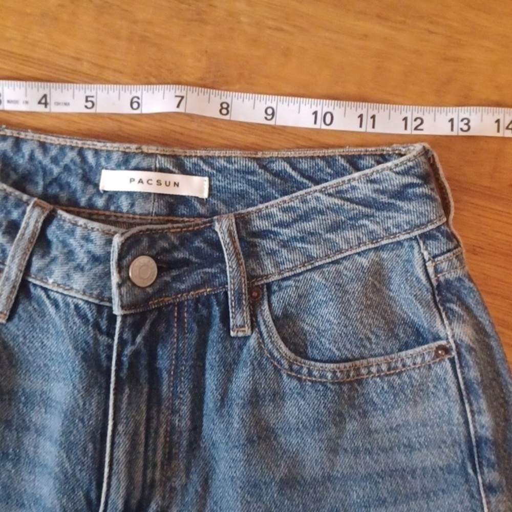 Pacsun  lighter wash Mom jeans. Size 24. Perfect color for Spring! - Picture 10 of 12